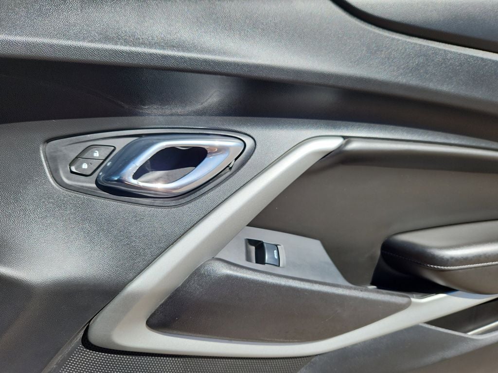 2017 Chevrolet Camaro 2LT