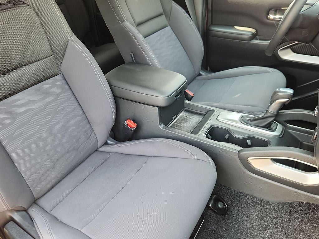 2023 Nissan Frontier Crew Cab SV 4x4