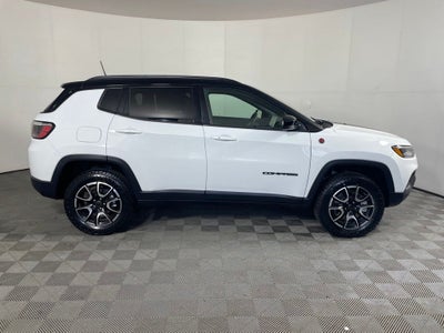 2025 Jeep Compass Trailhawk 4x4