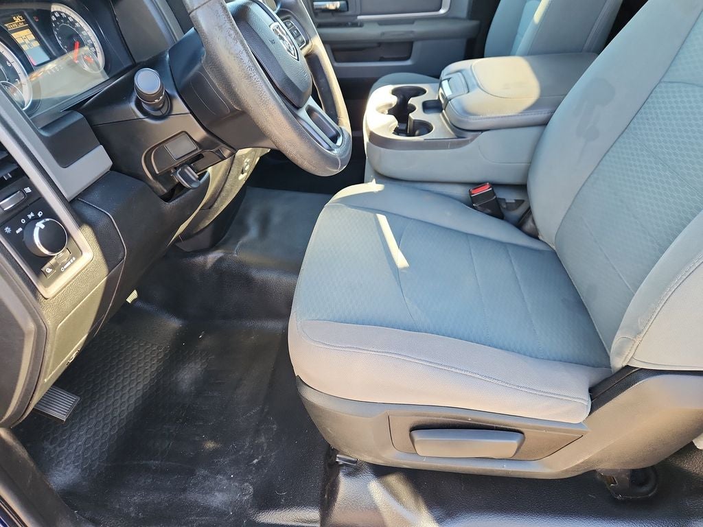 2019 RAM 1500 Classic Tradesman Regular Cab 4x4 8' Box