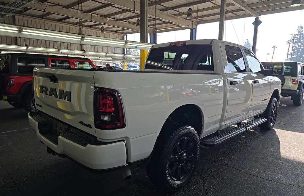 2025 RAM 2500 Big Horn Crew Cab 4x4 6'4' Box
