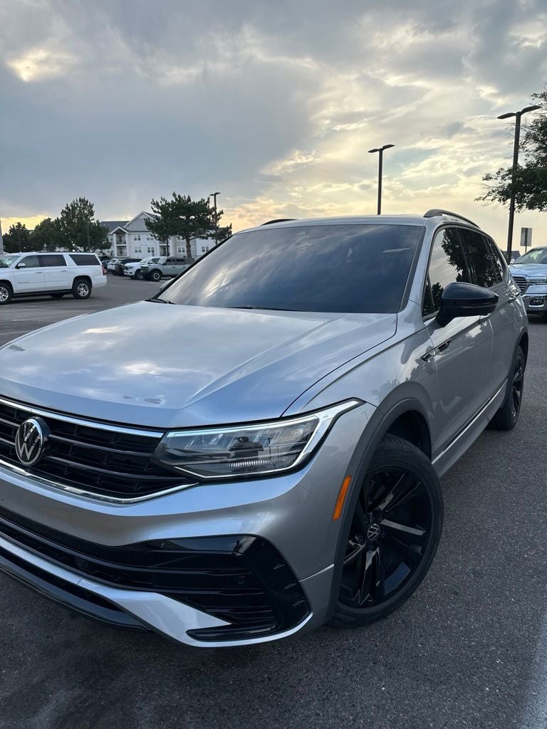 2023 Volkswagen Tiguan 2.0T SE R-Line Black