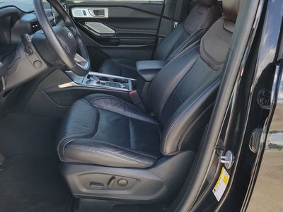 2023 Ford Explorer Platinum