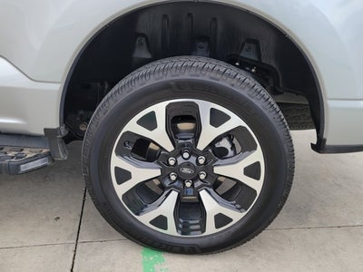 2023 Ford F-150 Lightning Platinum