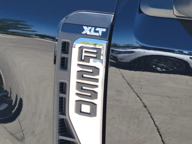 2023 Ford F-250 XLT