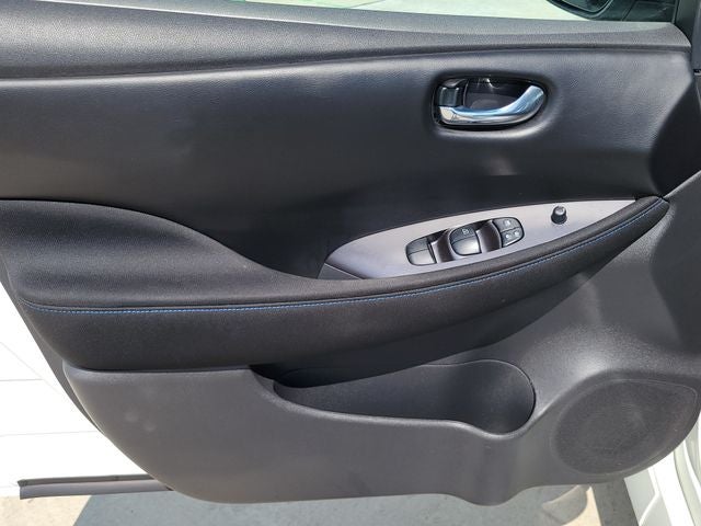 2025 Nissan Leaf S