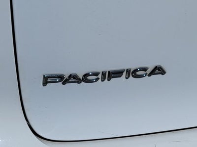 2017 Chrysler Pacifica Touring L Plus