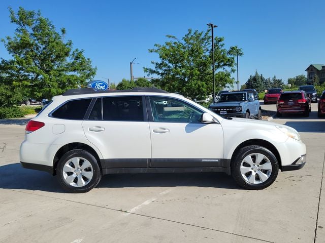 2010 Subaru Outback 2.5i Premium