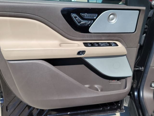 2022 Lincoln Aviator Reserve Premium