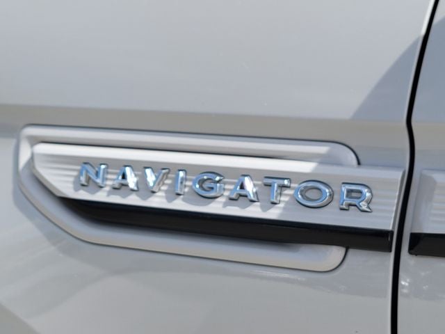 2023 Lincoln Navigator L Reserve