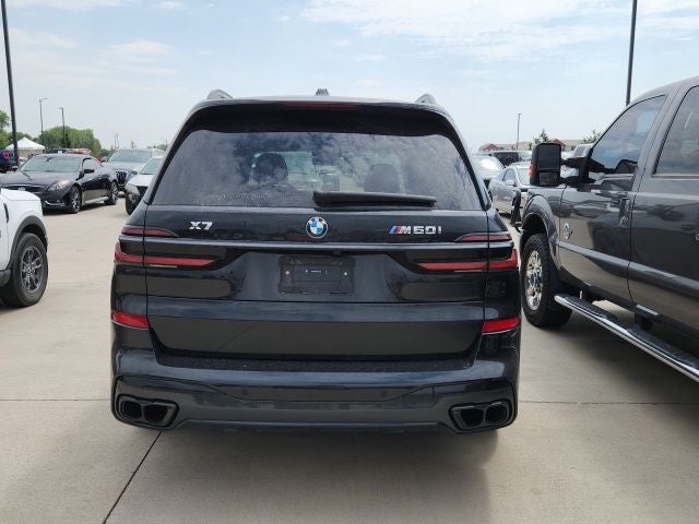 2025 BMW X7 M60i
