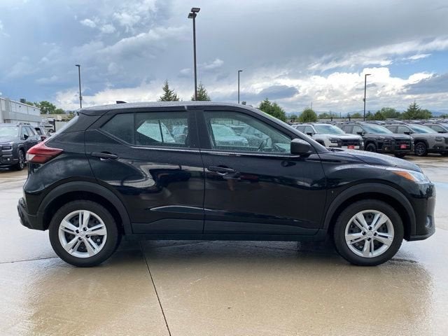 2022 Nissan Kicks S