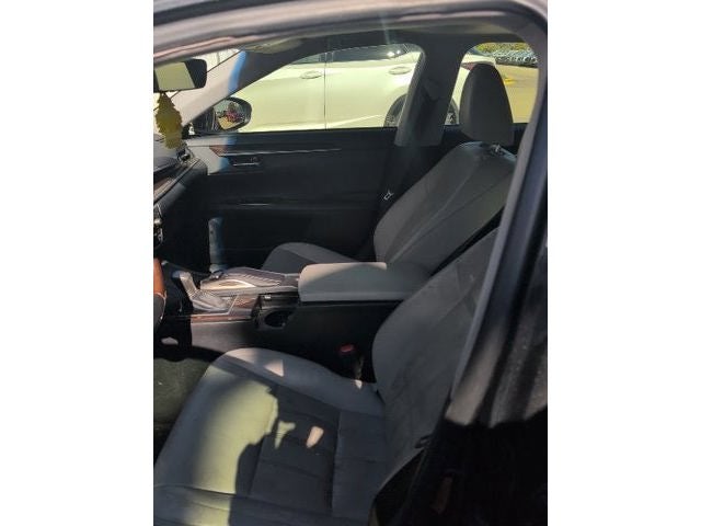 2017 Lexus ES ES 300h