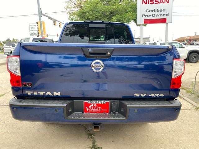 2017 Nissan Titan SV