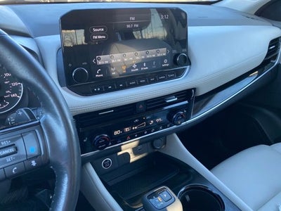 2022 Nissan Rogue SL