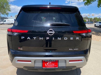 2025 Nissan Pathfinder SL