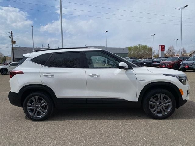 2022 Kia Seltos S