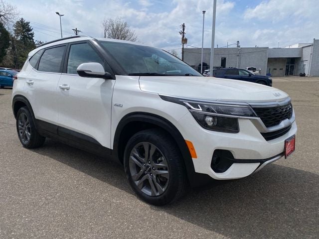 2022 Kia Seltos S