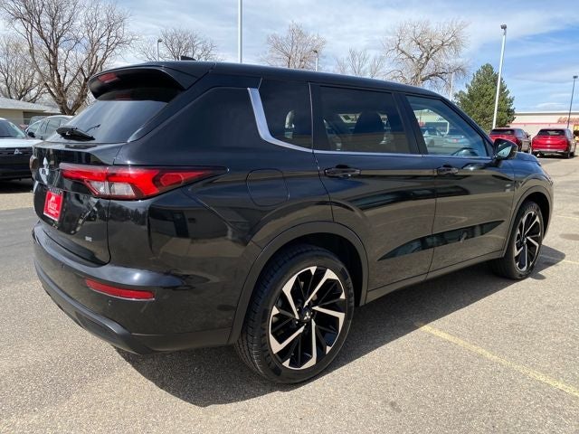2024 Mitsubishi Outlander SE