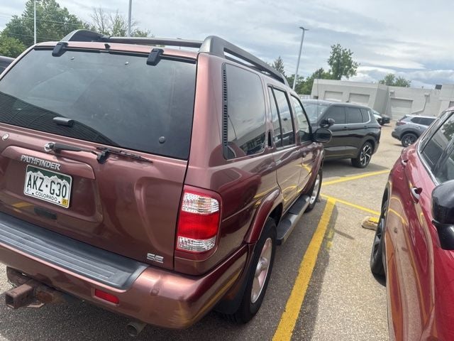 2003 Nissan Pathfinder LE