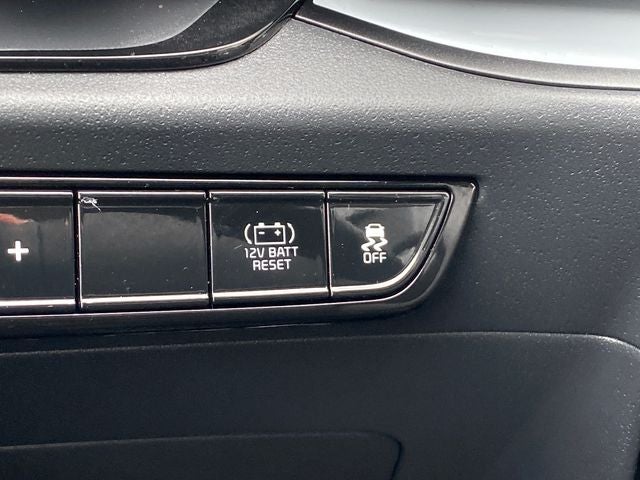 2024 Kia Niro LX