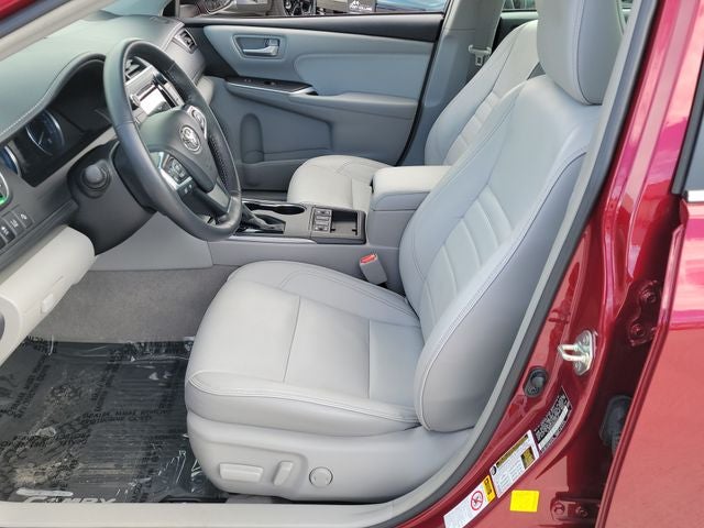 2017 Toyota Camry Hybrid XLE