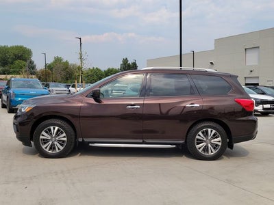2020 Nissan Pathfinder SL