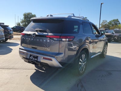 2022 Nissan Pathfinder Platinum