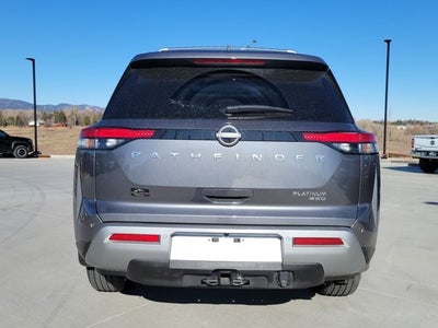2025 Nissan Pathfinder Platinum